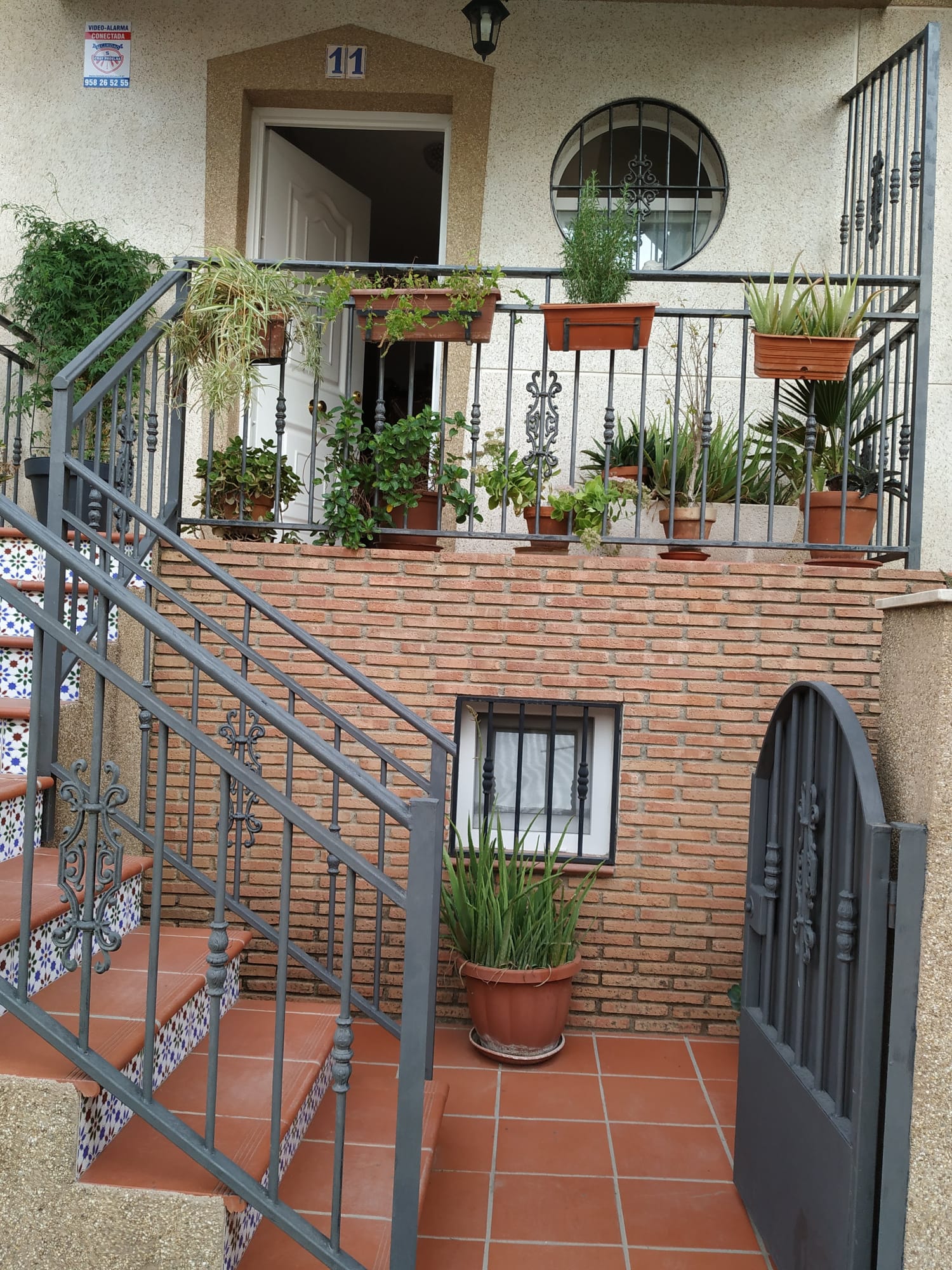 Vista principal chalet adosado Cijuela piscina 185k